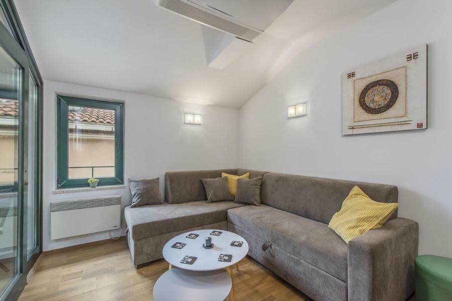 Apartment Matea Novigrad  Ngoại thất bức ảnh