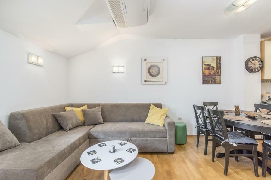 Apartment Matea Novigrad  Ngoại thất bức ảnh
